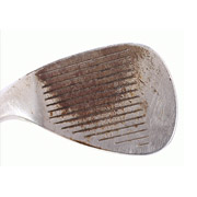 Eisen und Wedges mit extremer Abnutzung der Schlagfläche bzw. Verfärbung